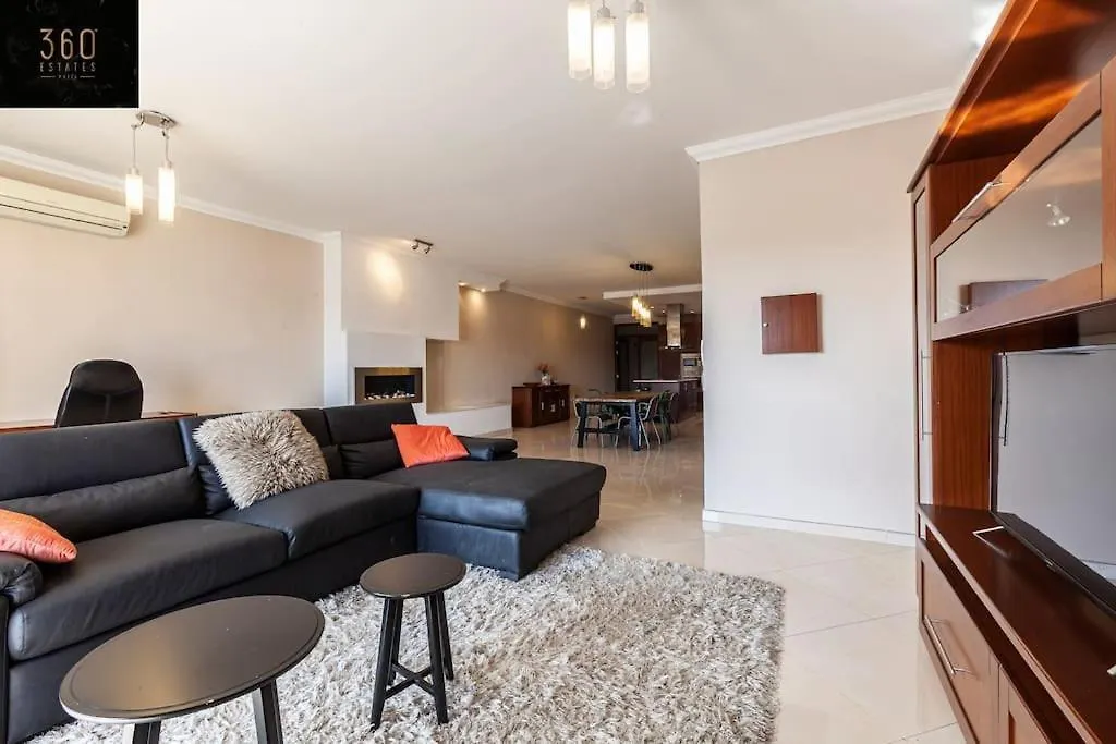Apartment Luxury Apt With Hot Tub & Bbq With Valletta Views By 360 Estates Sliema Malta